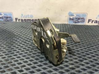 Замок двери задний правый W124 1990 M102E20 2.0