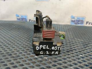 Замок двери передний правый Opel Astra G 1999