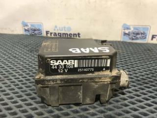 Фото запчасти блок управления круиз-контролем SAAB 9000 1996 Б/У запчасть Запчасть блок управления круиз-контролем SAAB 9000 1996