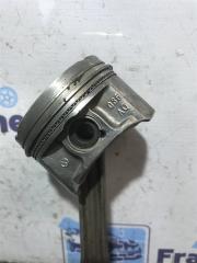 Поршень c шатуном Volkswagen Golf 4 AXP 1.4