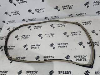 Уплотнитель кузова задний левый Toyota Pronard 2000