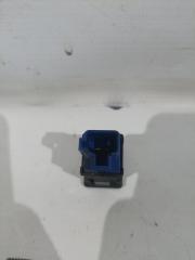 Кнопка центрального замка Toyota Pronard GH-MCX20 1MZ-FE Кнопка центрального замка Toyota Pronard GH-MCX20 1MZ-FE
