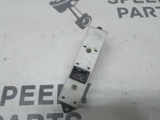 Кнопка стеклоподъемника передняя левая Lancer Cedia 2001 GH-CS5W 4G93