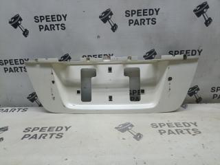 Накладка двери багажника Honda Odyssey 2001