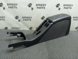 Бардачок между сиденьями передний Subaru Outback 1999