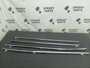 Молдинг стекла Toyota Mark II 1993