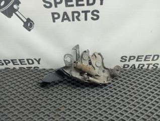 Замок капота Nissan Maxima 1999