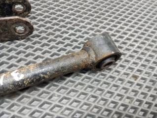 Тяга продольная задняя Toyota Mark II TA-JZX110 1JZ-FSE