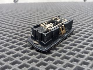 Плафон подсветки салона правый FX35 2005 S50 VQ35DE Плафон подсветки салона правый FX35 2005 S50 VQ35DE