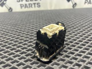Кнопка стеклоподъемника Camry SV30 Кнопка стеклоподъемника Camry SV30