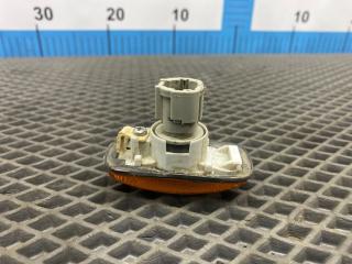 Повторитель поворота в крыло Maxima 1996 A32 VQ20DE