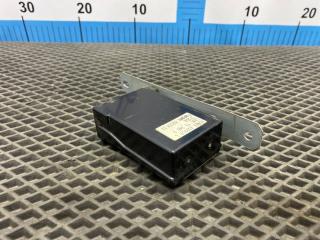 Блок управления задний левый MPV 2001 LW GY-DE