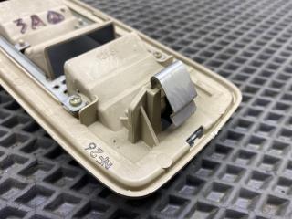 Плафон подсветки салона MPV 2001 LW GY-DE Плафон подсветки салона MPV 2001 LW GY-DE