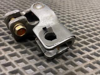 Рулевой карданчик MPV 2001 LW GY-DE