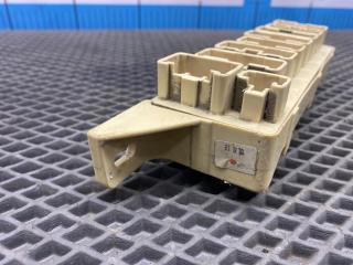 Блок предохранителей салонный MPV 2001 LW GY-DE Блок предохранителей салонный MPV 2001 LW GY-DE