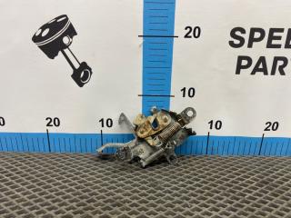 Запчасть замок капота Toyota Sprinter