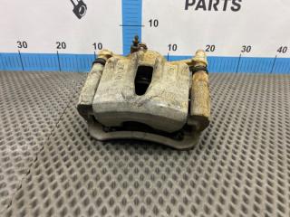 Суппорт тормозной передний левый Toyota Chaser 1994