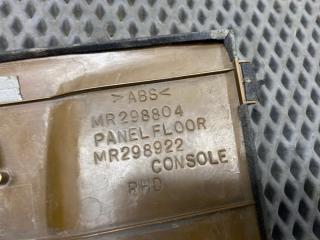 Консоль КПП Legnum 1997 E-EC1W 4G93 Консоль КПП Legnum 1997 E-EC1W 4G93