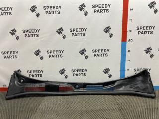 Решетка под лобовое стекло передняя Toyota Crown 1993