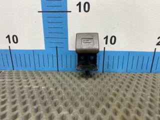 Фото запчасти ручка открывания капота Toyota Cresta 1993 Б/У запчасть Запчасть ручка открывания капота Toyota Cresta 1993