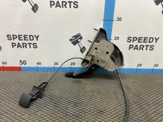 Фото запчасти педаль стояночного тормоза Cadillac SRX 2007 Б/У запчасть Запчасть педаль стояночного тормоза Cadillac SRX 2007