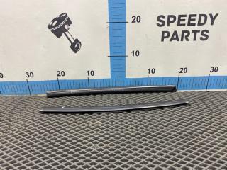 Запчасть уплотнитель стекла задний Nissan Cube 1999