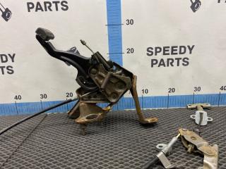 Педаль стояночного тормоза Toyota Vista 1999 Б/У Педаль стояночного тормоза Toyota Vista 1999