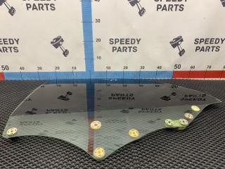 Стекло двери заднее левое Toyota Chaser