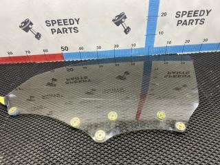 Стекло двери переднее левое Toyota Chaser 1994