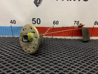 Датчик уровня топлива Toyota Mark II 1994