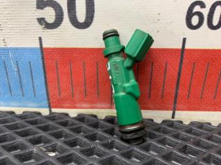 Запчасть форсунка топливная Toyota Yaris