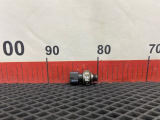 Запчасть датчик давления масла гур Toyota Vitz