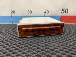 Запчасть бардачок Nissan Laurel 2000