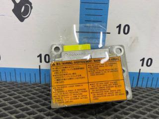 Запчасть блок управления airbag Nissan R'nessa 1997