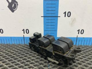 Запчасть блок управления стеклоподъемниками Nissan R'nessa 1997