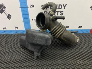 Запчасть патрубок воздушного фильтра Nissan R'nessa 1997