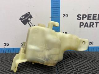 Запчасть бачок расширительный Nissan R'nessa 1997