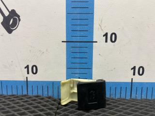 Фото запчасти ручка открывания капота Toyota Corona 1995 Б/У запчасть Запчасть ручка открывания капота Toyota Corona 1995