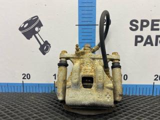 Суппорт тормозной задний левый Toyota Mark II 1993