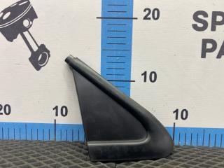 Фото запчасти накладка кузова передняя правая Mitsubishi Chariot 1991 Б/У запчасть Запчасть накладка кузова передняя правая Mitsubishi Chariot 1991