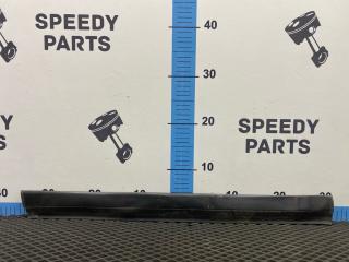 Молдинг двери задний левый Toyota Mark II 1994