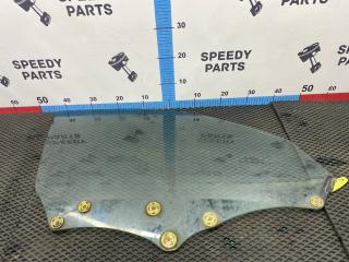 Стекло двери переднее правое Toyota Mark II