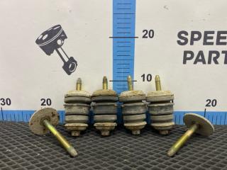 Запчасть подушка кузова Infiniti QX56 2004