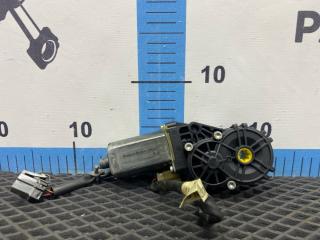 Запчасть мотор регулировки сиденья передний правый Infiniti QX56 2004