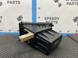 Запчасть корпус воздушного фильтра Nissan R'nessa 1997