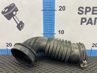 Патрубок воздушного фильтра Mitsubishi Lancer Cedia 2001 Б/У Патрубок воздушного фильтра Mitsubishi Lancer Cedia 2001