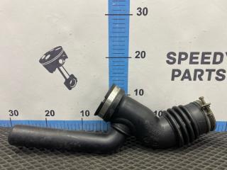 Запчасть патрубок воздушного фильтра Subaru Forester 2002