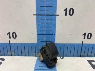 Кнопка стеклоподъемника задняя правая Subaru Forester 2002