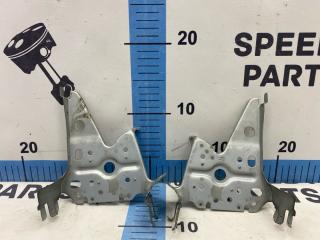 Запчасть крепление магнитофона Toyota Camry 2005