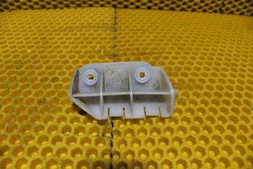 Крепление бампера правое Nissan Qashqai 2010—2013